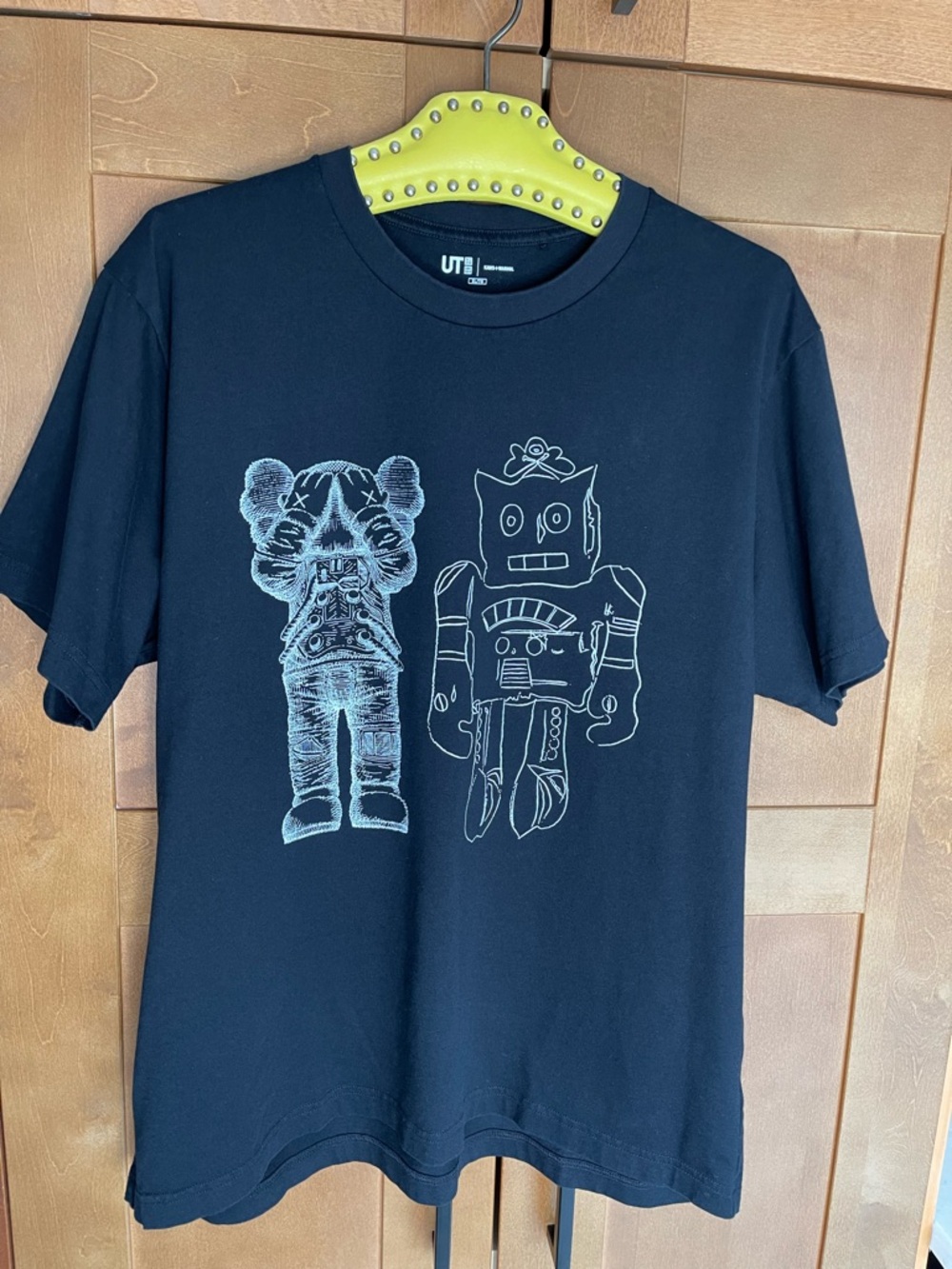 UNIQLO KAWS x Andy Warhol Black Cotton "Moon Explorer Robot" Tee , XL